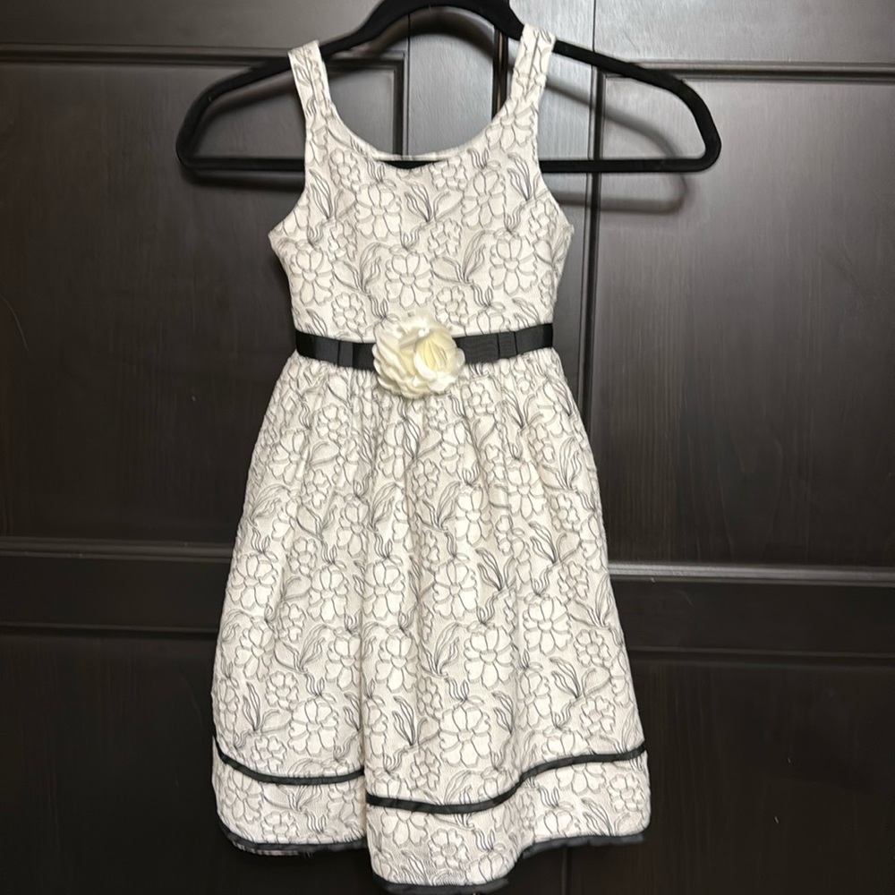 Girls size 5 black-and-white floral dress